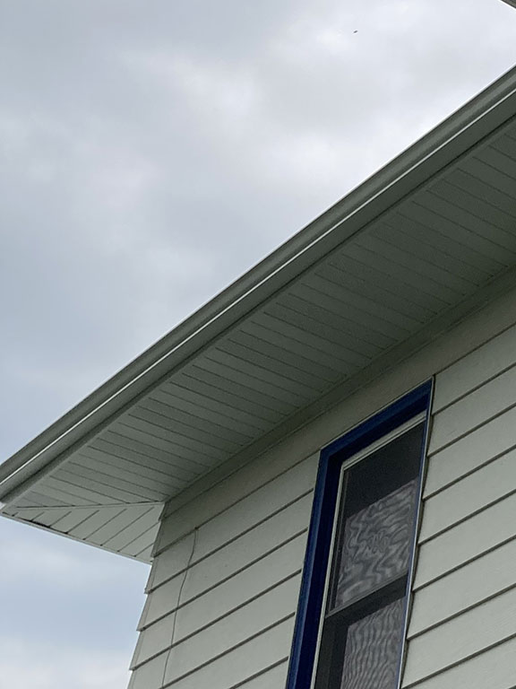 soffit & fascia of house after replacement